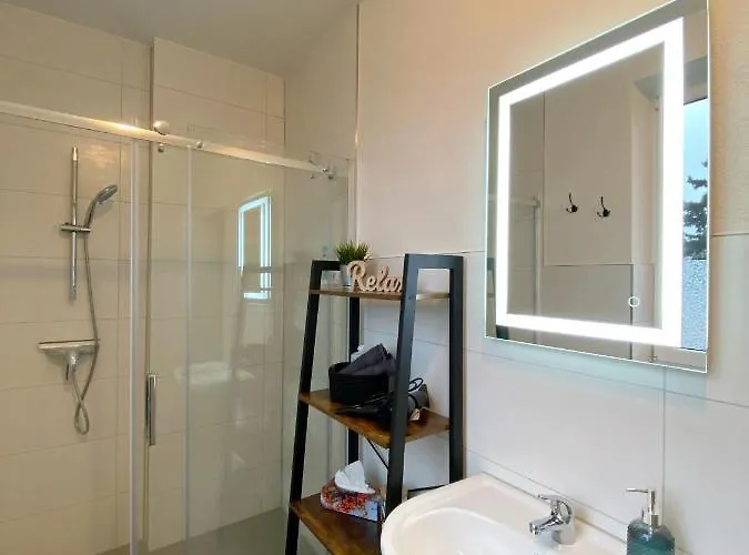 Elbnahe Mit 2 Schlafzimmern Lägenhet Coswig (Anhalt)