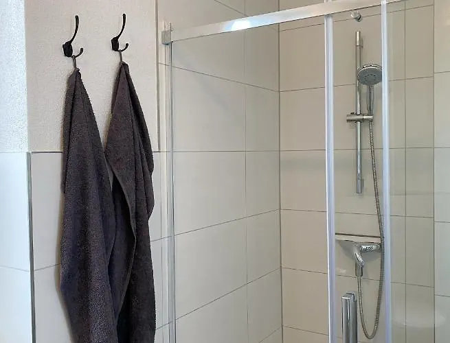 Elbnahe Mit 2 Schlafzimmern Lägenhet Coswig (Anhalt)