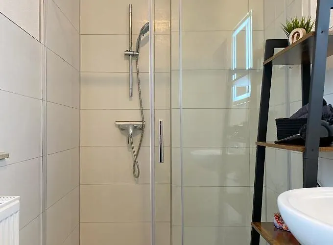 Elbnahe Mit 2 Schlafzimmern *